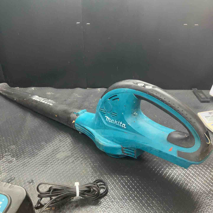 ◇マキタ(makita) コードレスブロア MUB360DWB(2.2Ah)【鴻巣店】