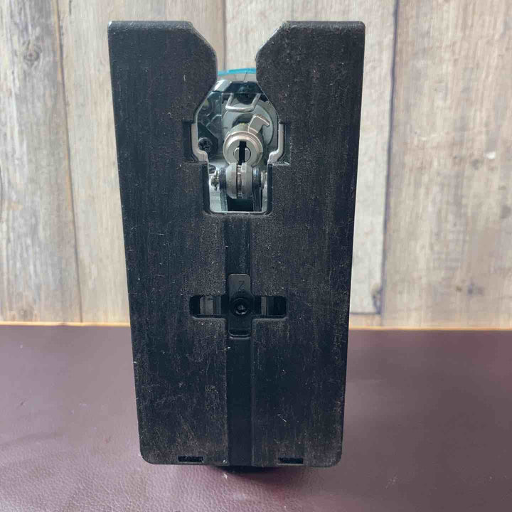 【中古品】 マキタ(makita) 18V コードレスジグソー  JV182DRF 【東大和店】