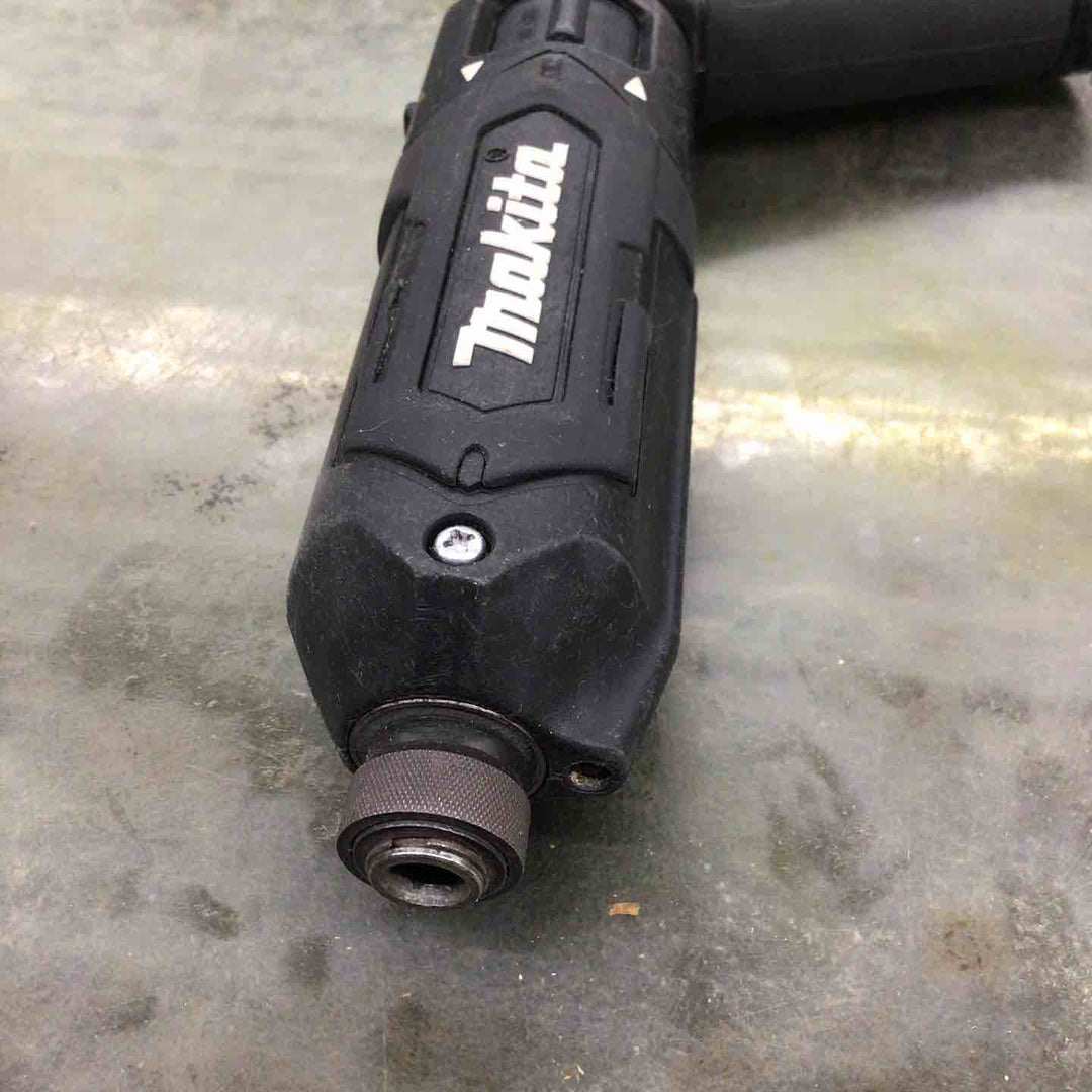 ☆マキタ(makita) コードレスペンインパクトドライバー TD022DZB【戸田店】