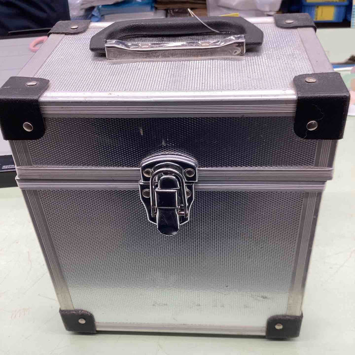 ▼レーザー墨出し器 Firecore /5ライン EP-5R ケース付き【越谷店】