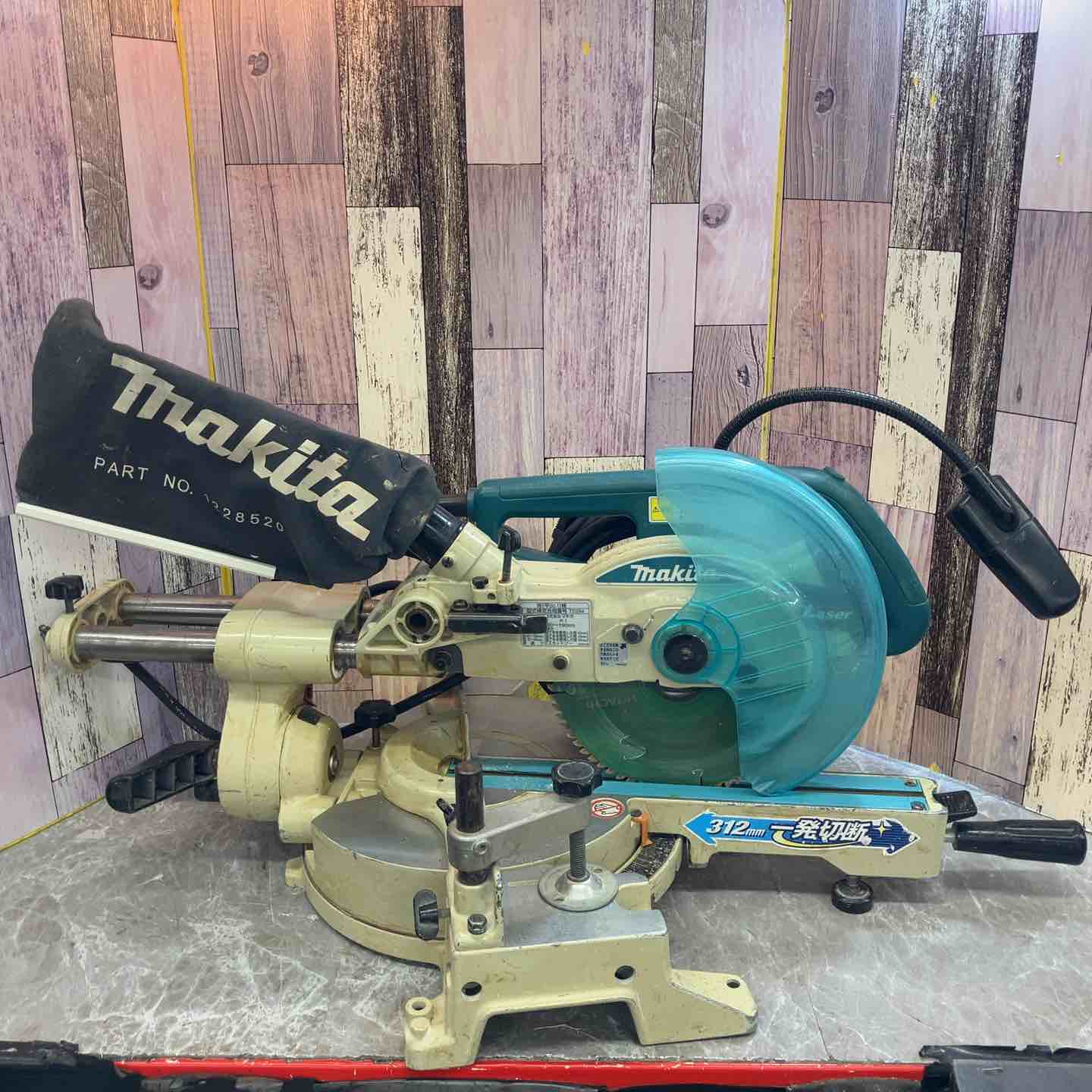 ◇マキタ(makita) 190mm卓上スライドマルノコ LS0715FL【八潮店】 ◇マキタ(makita) 190mm卓上スライドマルノコ LS0715FL【八潮店