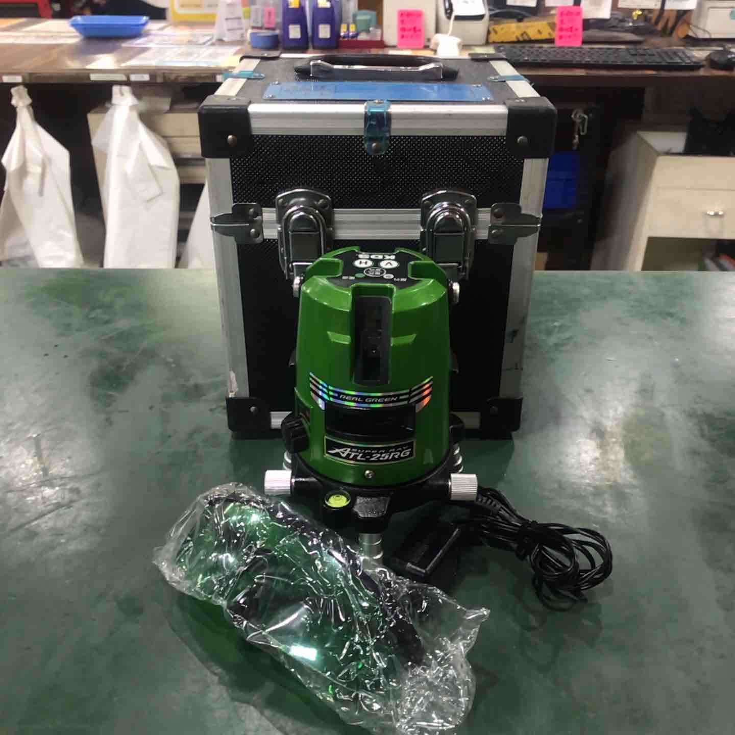 ケーディーエス KDS グリーンレーザー墨出し器 ATL-25RG Amazon | ムラテックKDS グリーンレーザーATL－96RG 本体