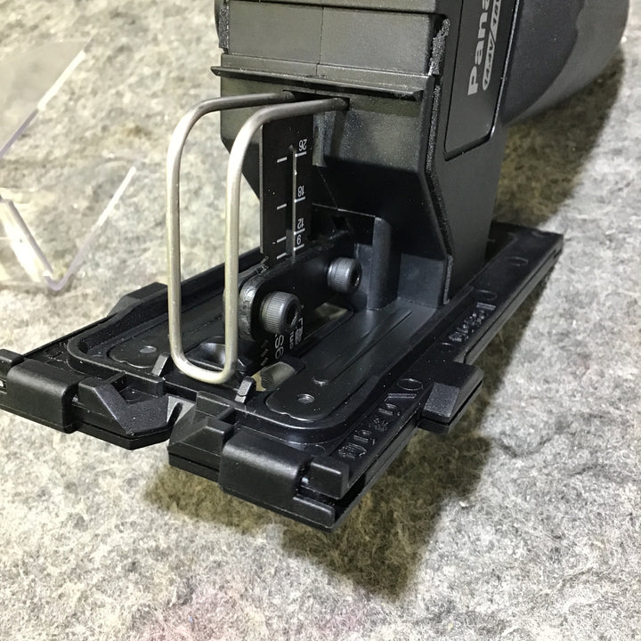 【美品】パナソニック(Panasonic) コードレス角穴カッター 本体のみ EZ45A3X-B  ボードカッタ ※新品刃取付済み!※【桶川店】