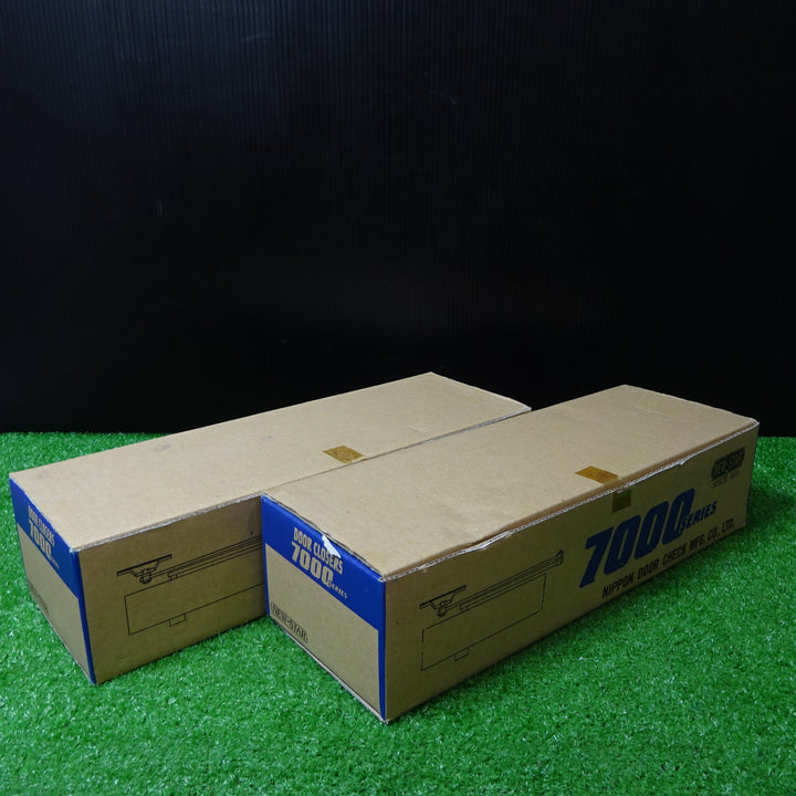 ドアクローザー 7000シリーズ パラレル型(アングルステータイプ)  P-7002Lと7002 2個まとめ【岩槻店】