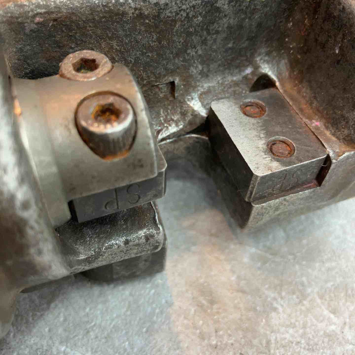 ★オグラ(Ogura) コードレス鉄筋カッター HCC-16BL ※バッテリー18V6.0Ah、充電器付き【八潮店】