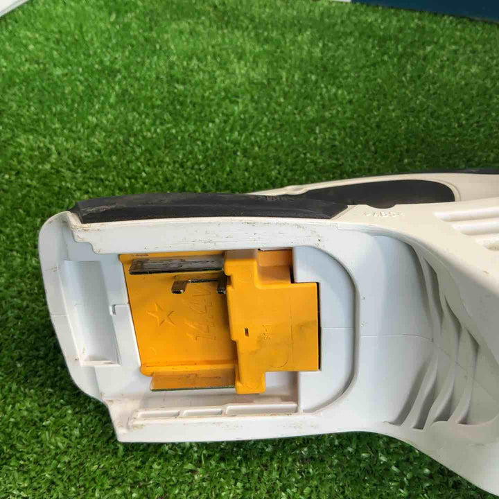 ☆マキタ(makita) コードレスクリーナー CL141FDZW【草加店】