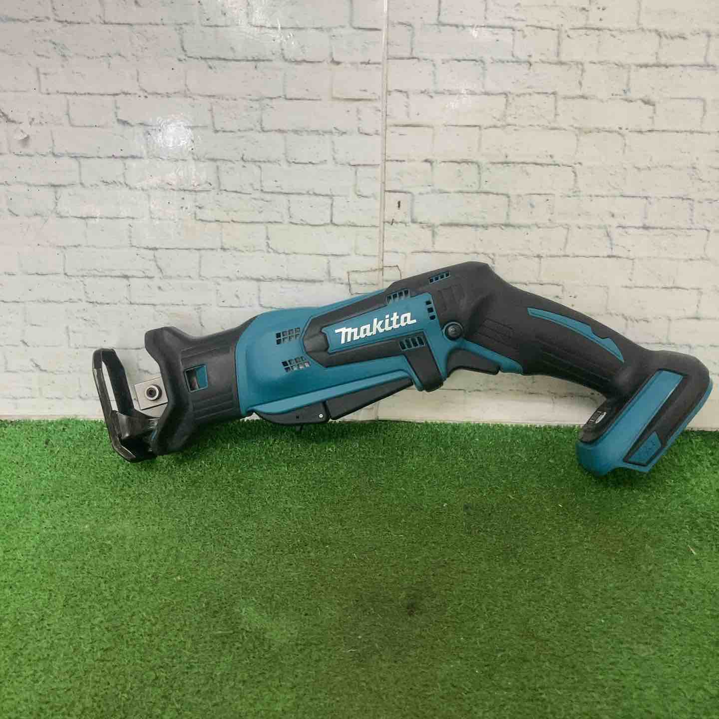 マキタ/makita コードレスレシプロソー・JR187D Amazon | マキタ レシプロソー充電式18V JR187DZK ケース付