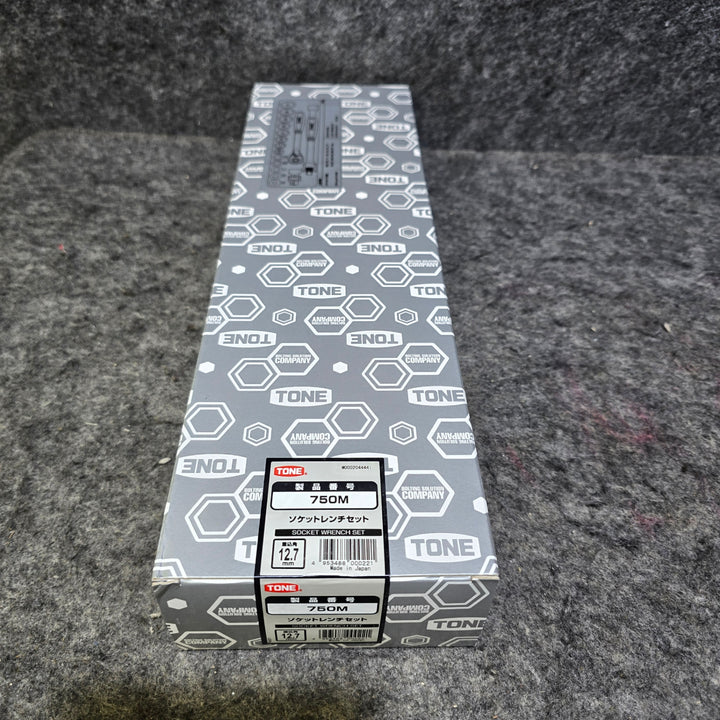 【未使用・未開封品】トネ(TONE) ソケットレンチセット 差込角12.7mm(1/2") 750M 内容17点 シルバー【桶川店】