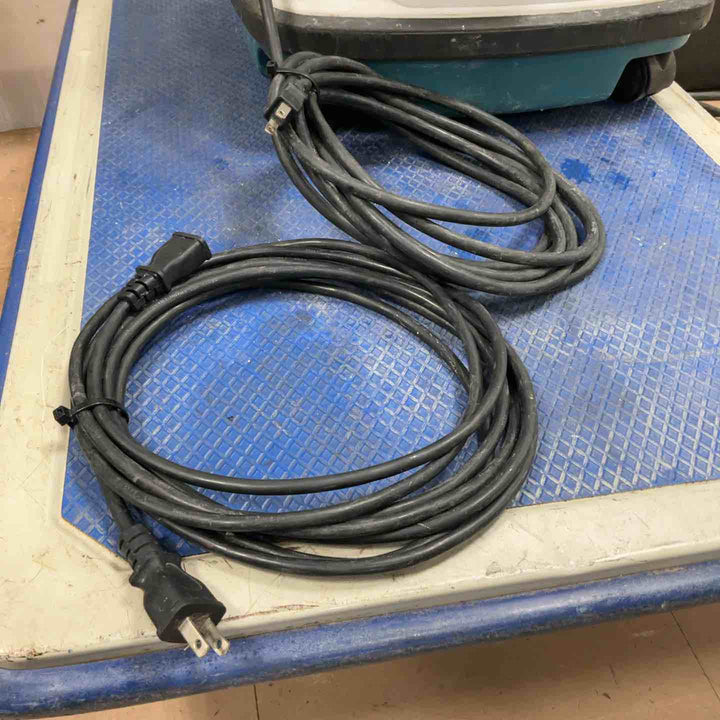 マキタ 集じん機 乾湿両用 25L 438【草加店】