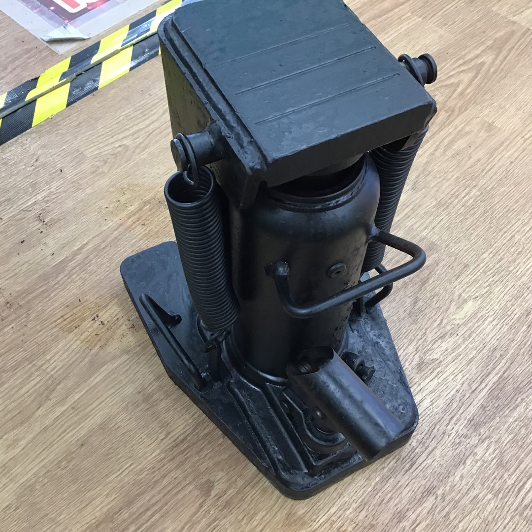 【中古品/店頭受取り限定】マサダ 爪付きジャッキ 10ton【岩槻店】