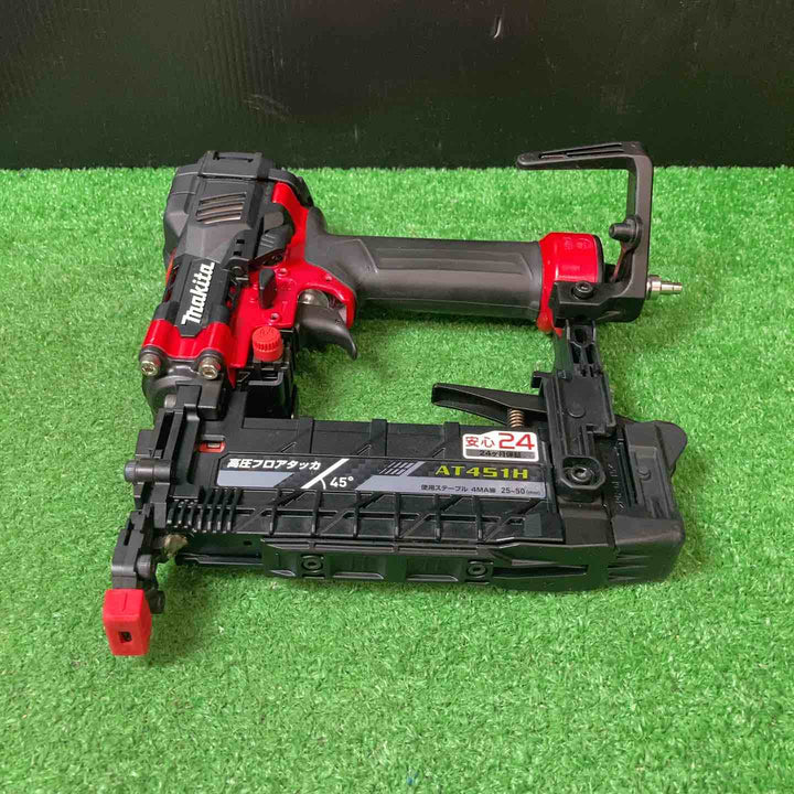 ★マキタ(makita) 高圧フロアタッカ AT451H【岩槻店】