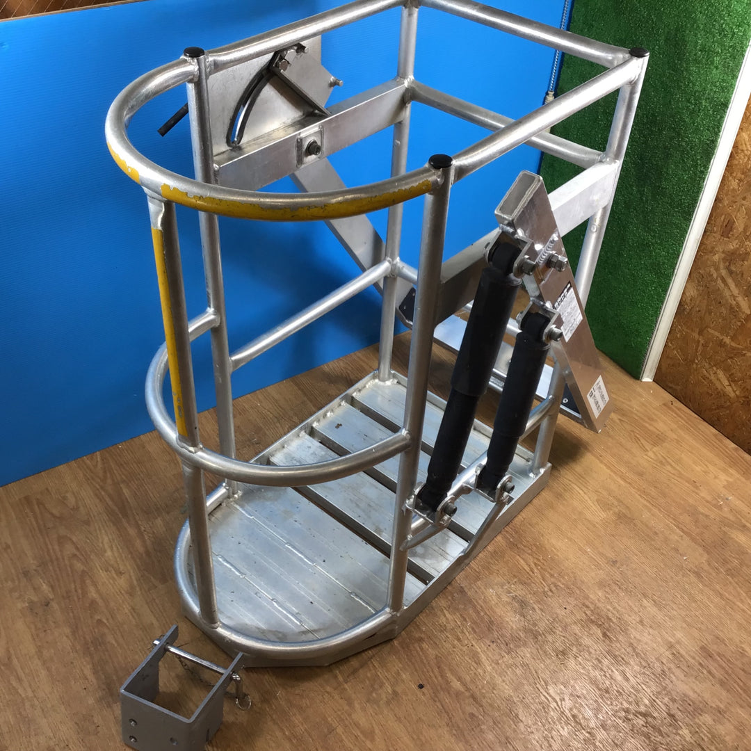 【中古品/店頭受取り限定】ミツル製 高所作業・高所剪定用アルミゴンドラ(アブソーバー式・先丸型)【岩槻店】