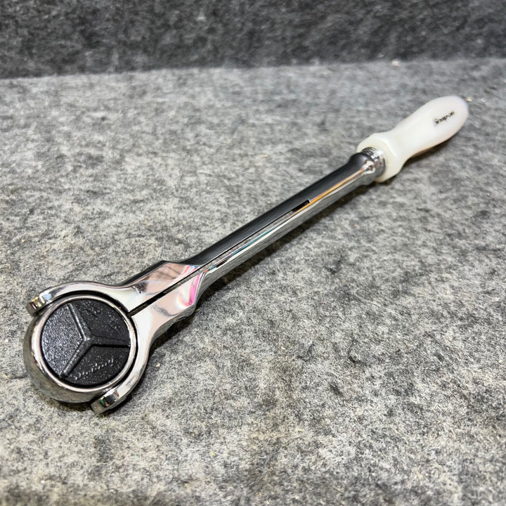▼スナップオン/Snap-on 3/8drスイべルヘッドラチェット 差込角:3/8 FHNFD100 旧グリップ パールホワイト【桶川店】