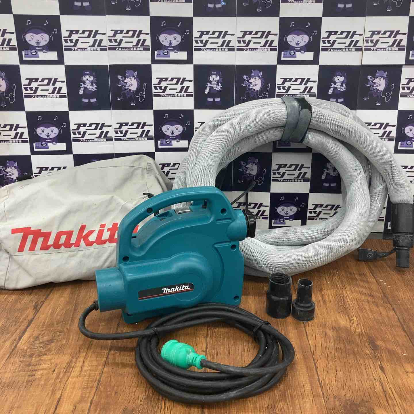 中古品】マキタ(makita) 小型集じん機 乾式 450(P)【所沢店】 – アクト 
