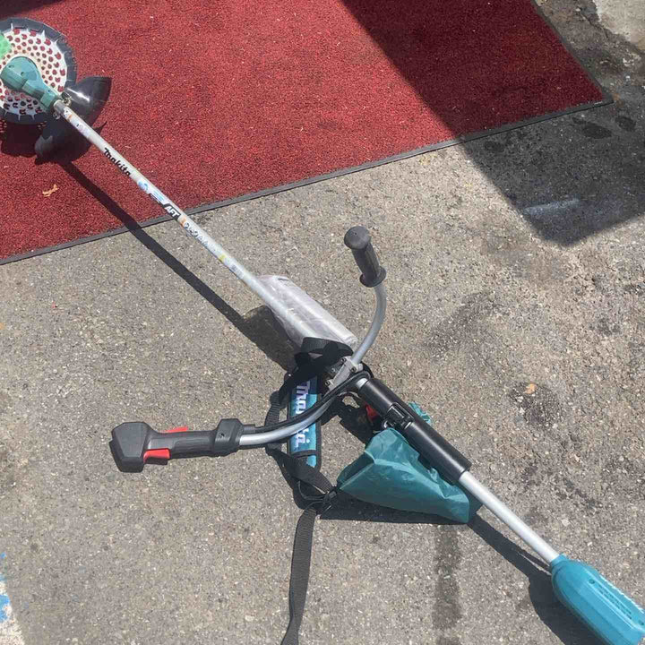 【店頭受取り限定】◇マキタ(makita) コードレス草刈機 MUR190UDZ【町田店】