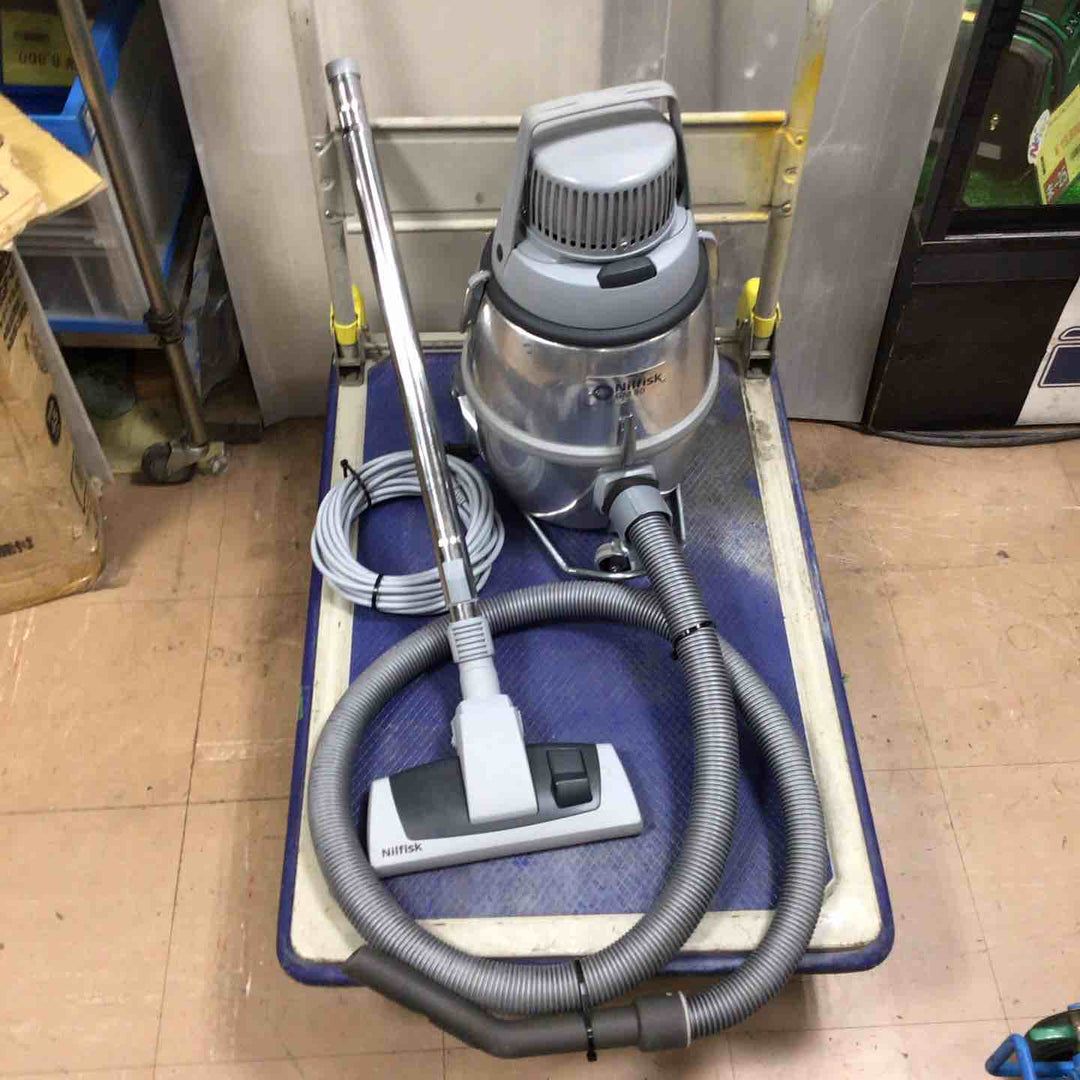 ◇ニルフィスク(Nilfisk) 真空掃除機 GM80【草加店】
