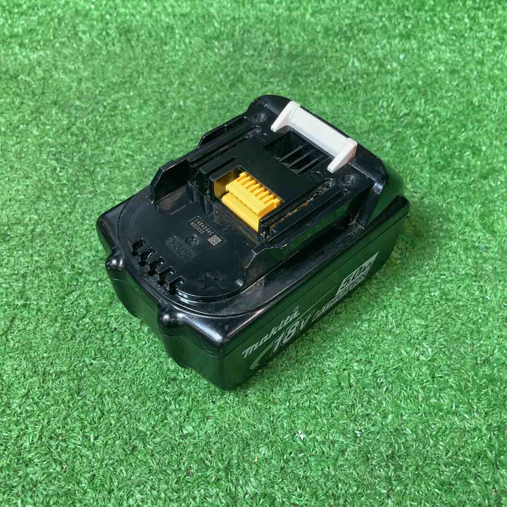 マキタ/makita 18V コードレスタッカ  ST112DZ RT線10mm幅 5.0Ahバッテリー1個付き【岩槻店】