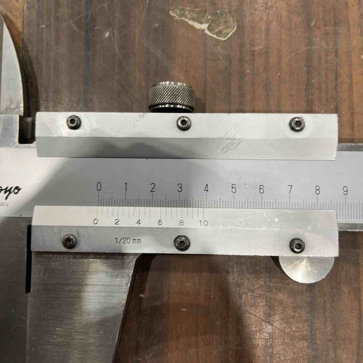 ミツトヨ ノギス 1000mm 1m 内側用測定面(クチバシ)に欠けあります【川口店】