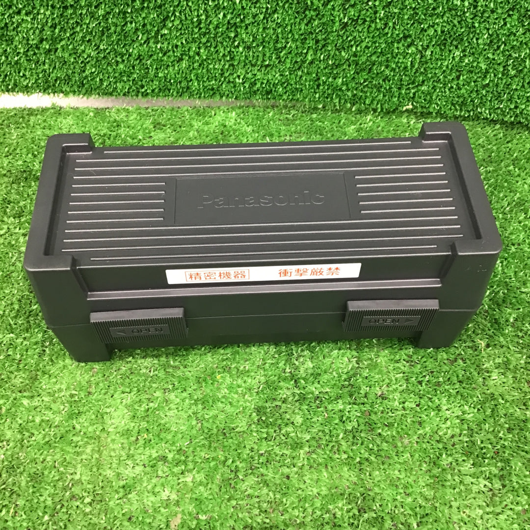 【サマーセール!未使用品】パナソニック(Panasonic) レーザー墨出し器   グリーンレーザー レーザーマーカー 墨出し名人 BTL4100【桶川店】