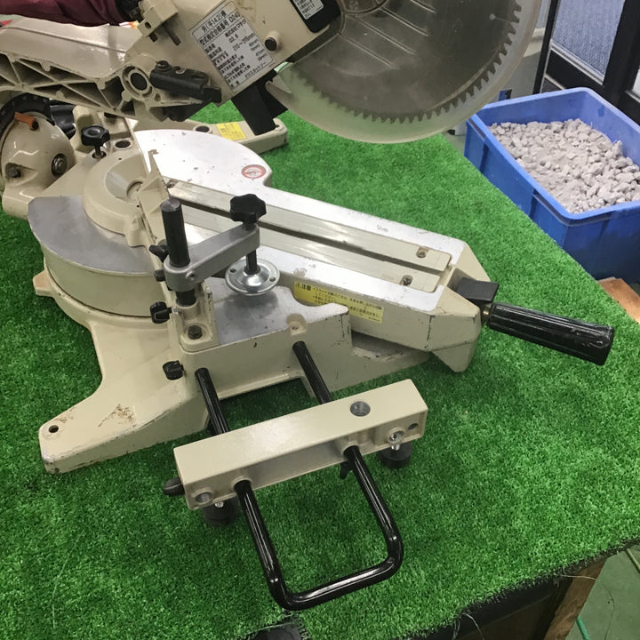 【店頭受取り限定】〇マキタ(makita) 卓上スライド丸ノコ LS0812【桶川店】