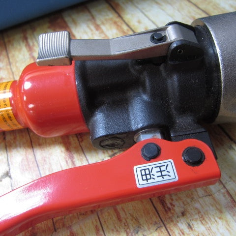 〇泉精器(IZUMI) 手動油圧式圧着器 EP-150A【川崎店】