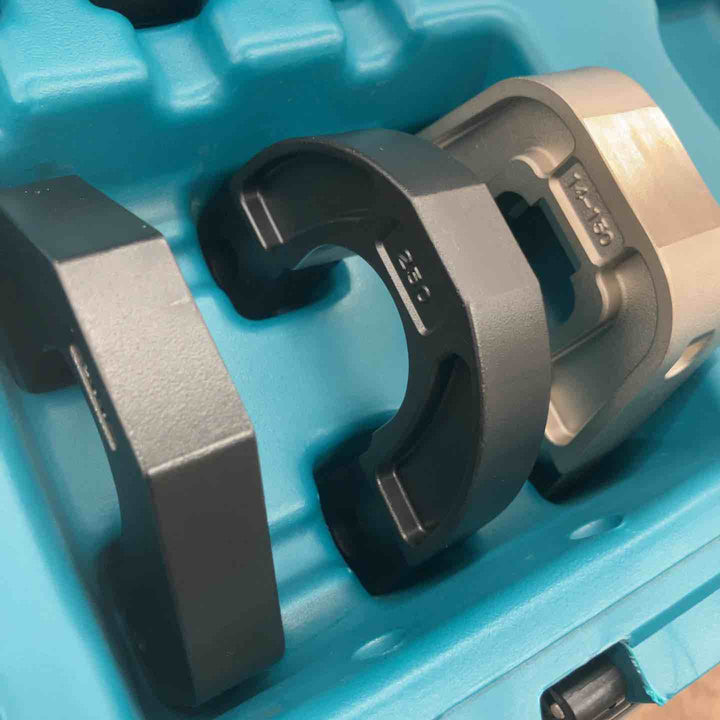 ★マキタ(makita) コードレス圧着機 TC300DRG【所沢店】