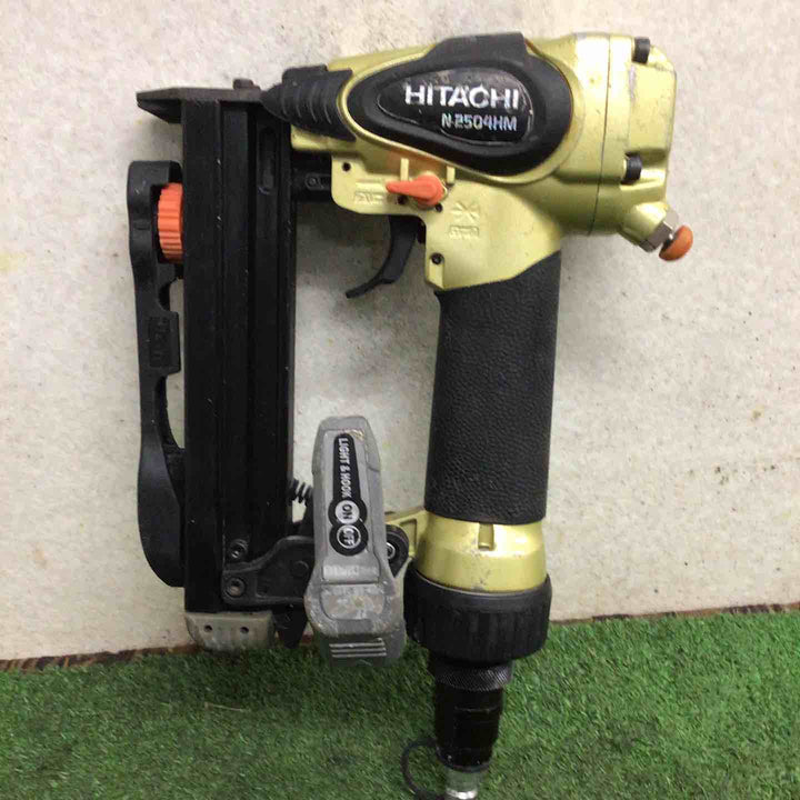 ★ハイコーキ(HIKOKI ※旧:日立工機) 高圧エアタッカ N2504HM【町田店】