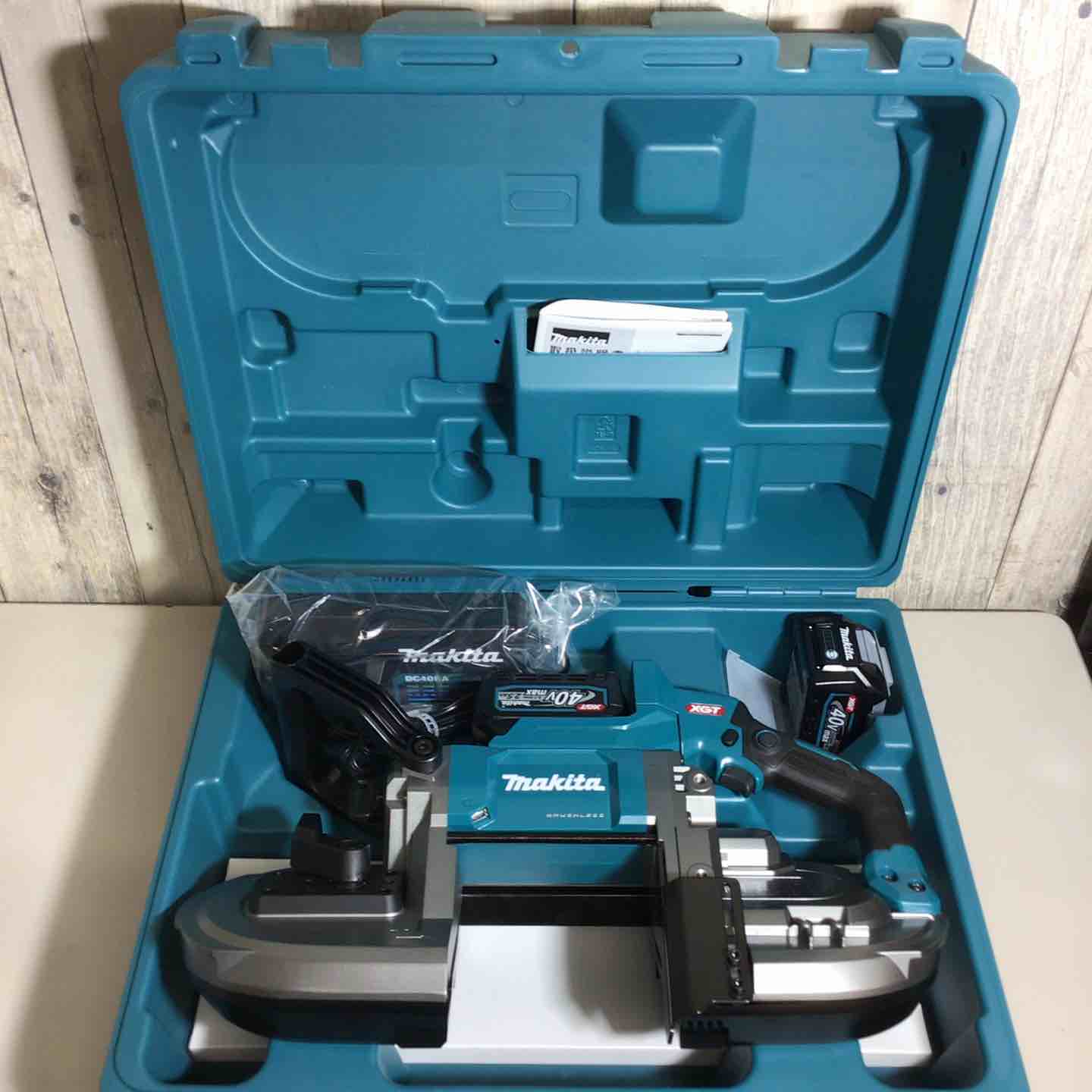☆マキタ(makita) コードレスバンドソー PB001GRDX【戸田店】 – アクト 