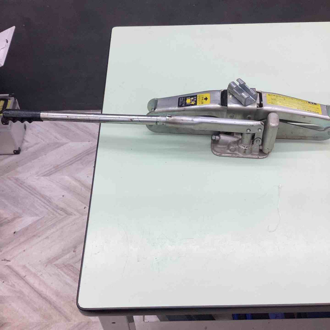 シザーズジャッキ【越谷店】