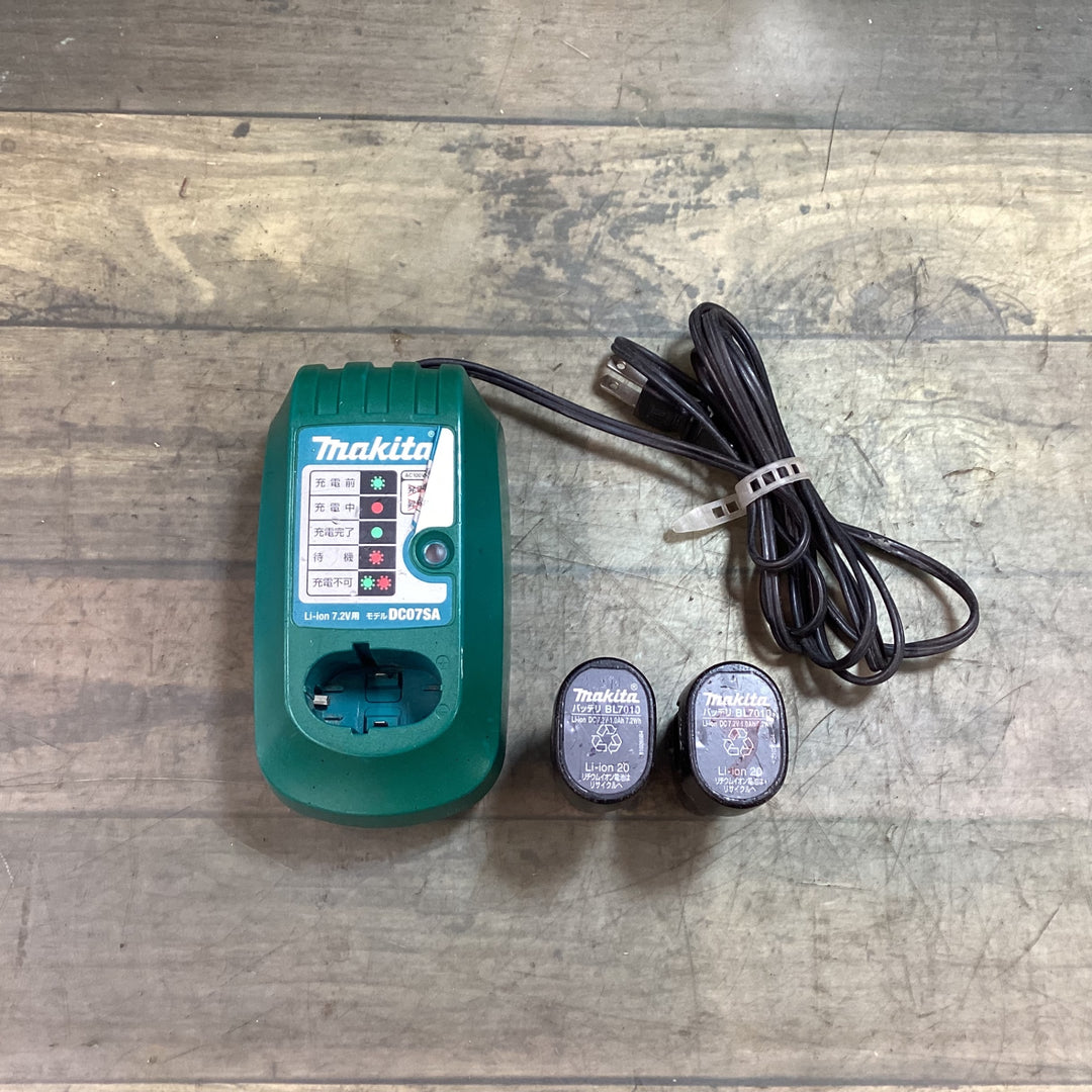 〇マキタ(makita) コードレスペンインパクトドライバー TD021DZW ※BL7010×2点、DC07SA(コード修理あり)付属 【東大和店】