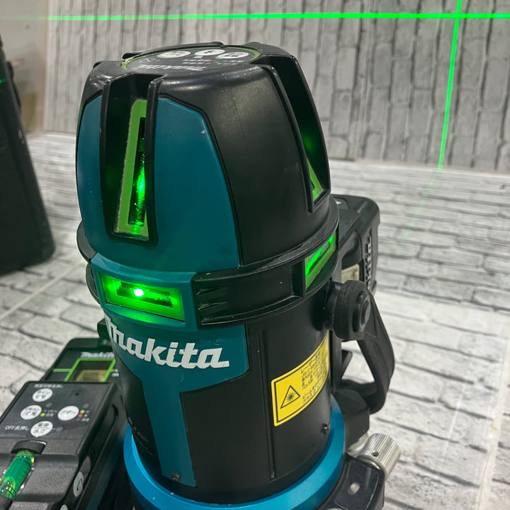 〇マキタ(Makita) 充電式屋内外兼用追尾グリーンレーザー墨出し器 フルライン 10.8V バッテリ・充電器付属! SK507GD【川口店】