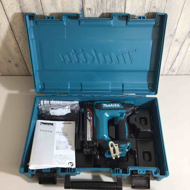 ★マキタ(makita) コードレスタッカー ST421DZK【戸田店】