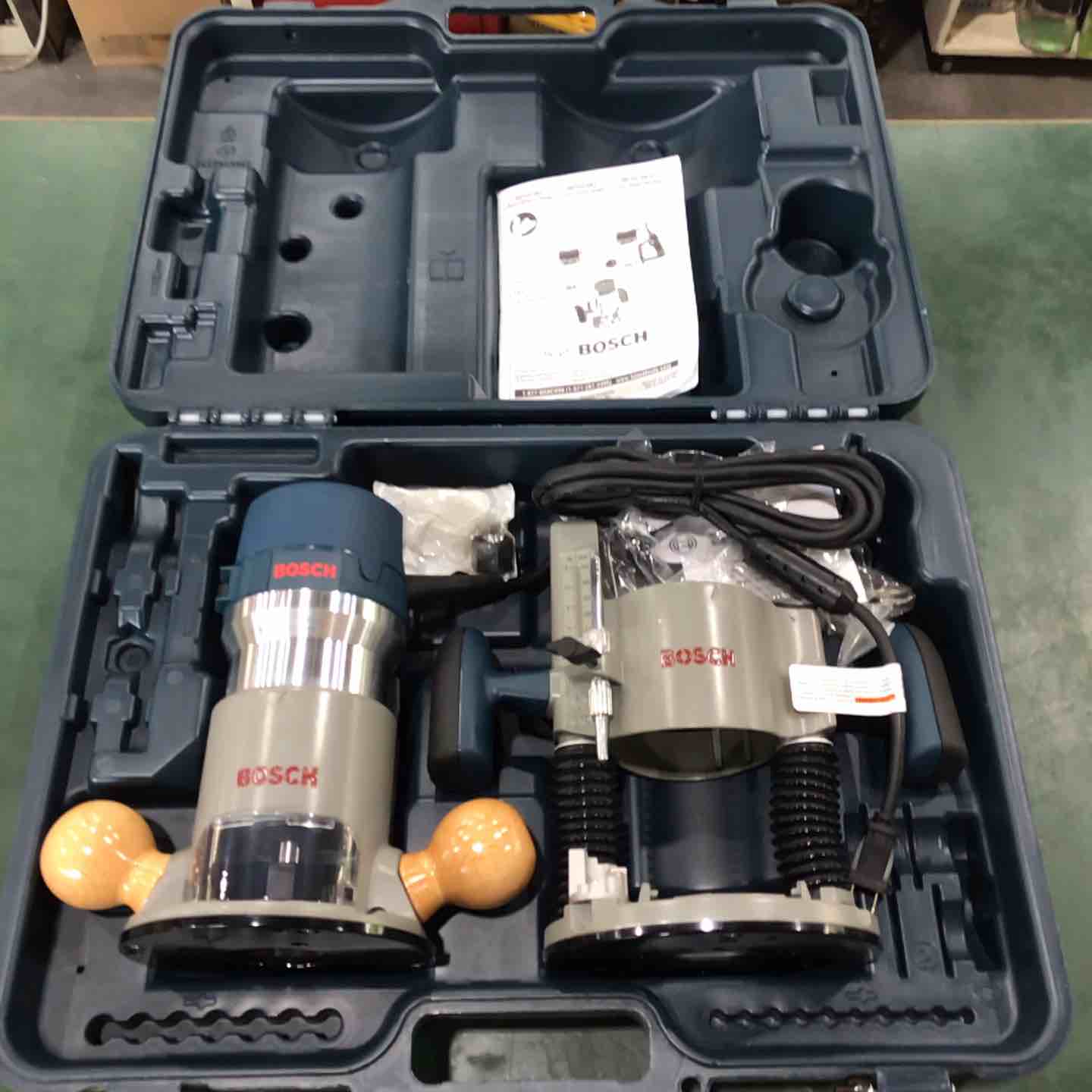 ◇Bosch ボッシュ 電動工具 ルーター 1617EVSPK 【並行輸入品】【川口 