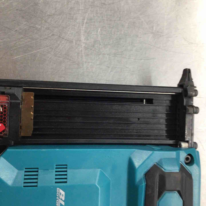 ▼フィニッシュネイラ【戸田店】