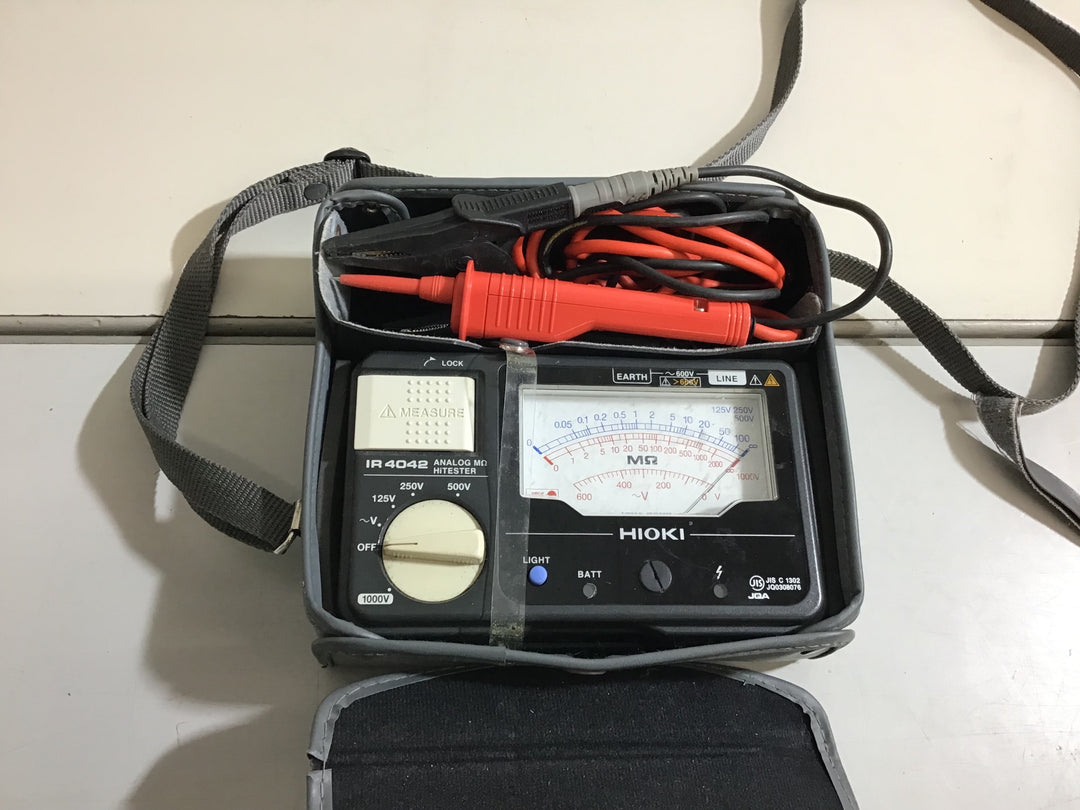 【中古品】〇HIOKI(日置電機) IR4042-10 絶縁抵抗計 4レンジ アナログメグオームハイテ【戸田店】