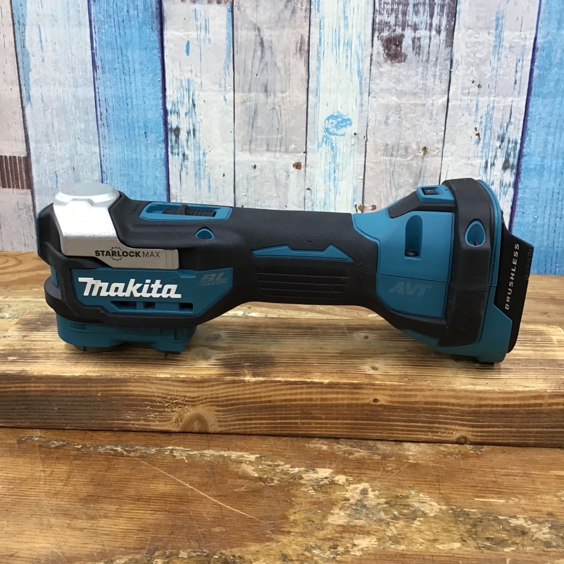 中古品 △マキタコードレスマルチツール(本体のみ)TM52DZ△