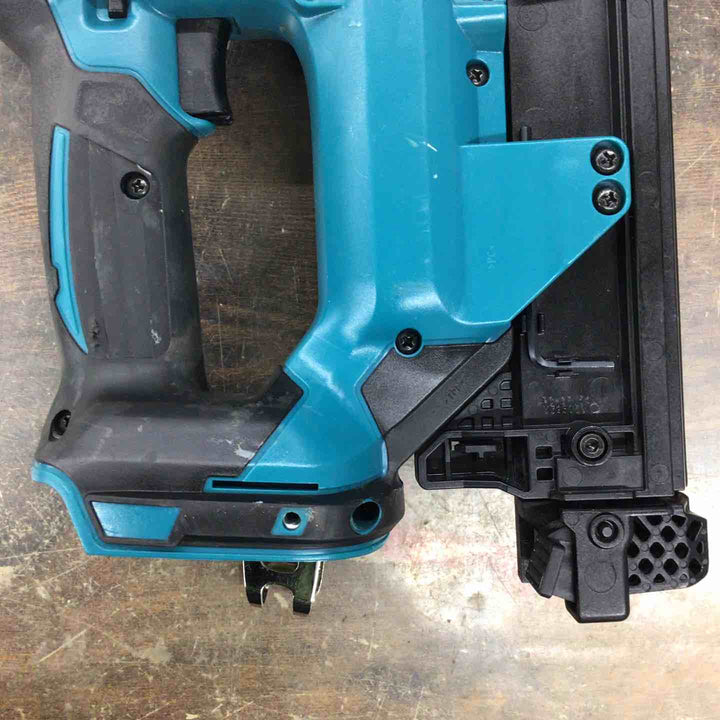 【中古品】〇マキタ 充電式35mm面木釘打ち機 FN350DZ【戸田店】