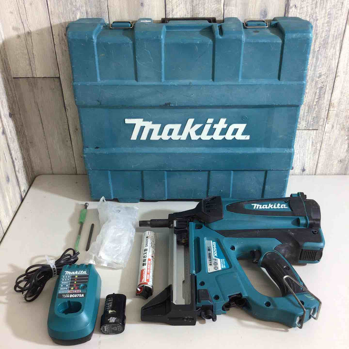 ★マキタ(makita) コードレスコンクリート用ガスピン打ち機 GN420C【戸田店】