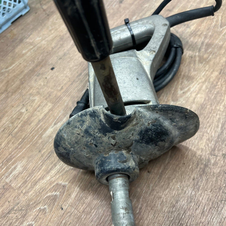 マキタ/makita かくはん機 UT1301 ※※使用感高め※※【桶川店】