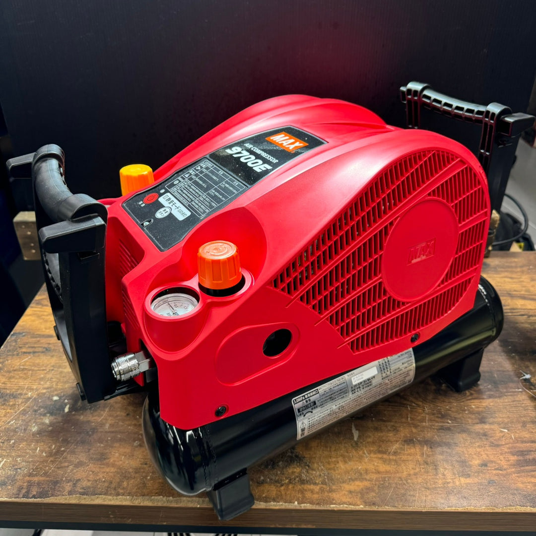 ★マックス(MAX) エアコンプレッサー AK-HL9700E【戸田店】
