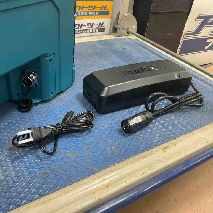 ★マキタ(makita) 多口充電器 BCC01 A-78346【草加店】