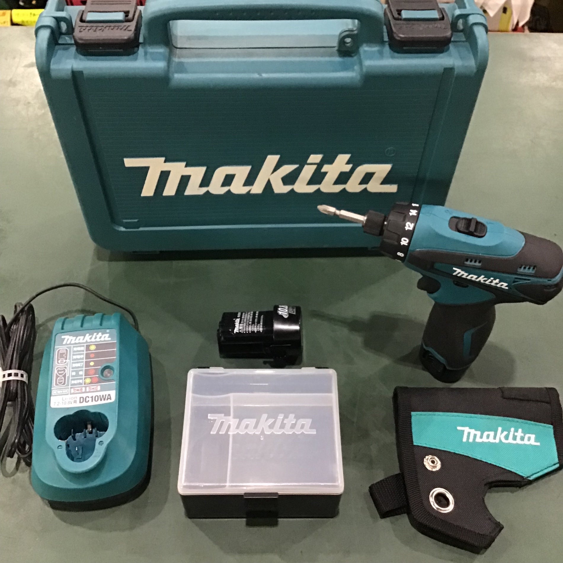 ☆マキタ(makita) コードレスドリルドライバー DF030DWX【川口店