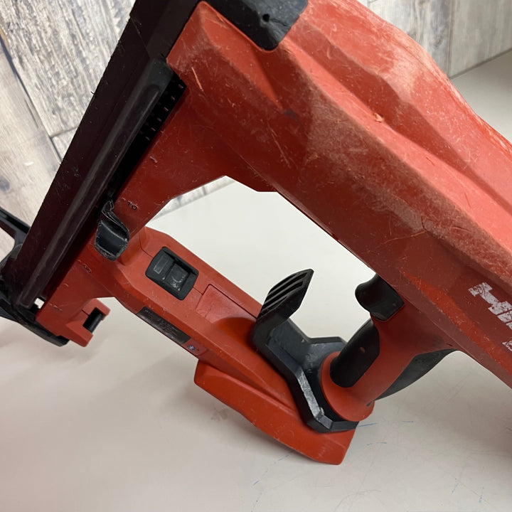 ☆ヒルティ(HILTI) コードレスコンクリートネイラー BX3-L-22(BX3 22)【戸田店】