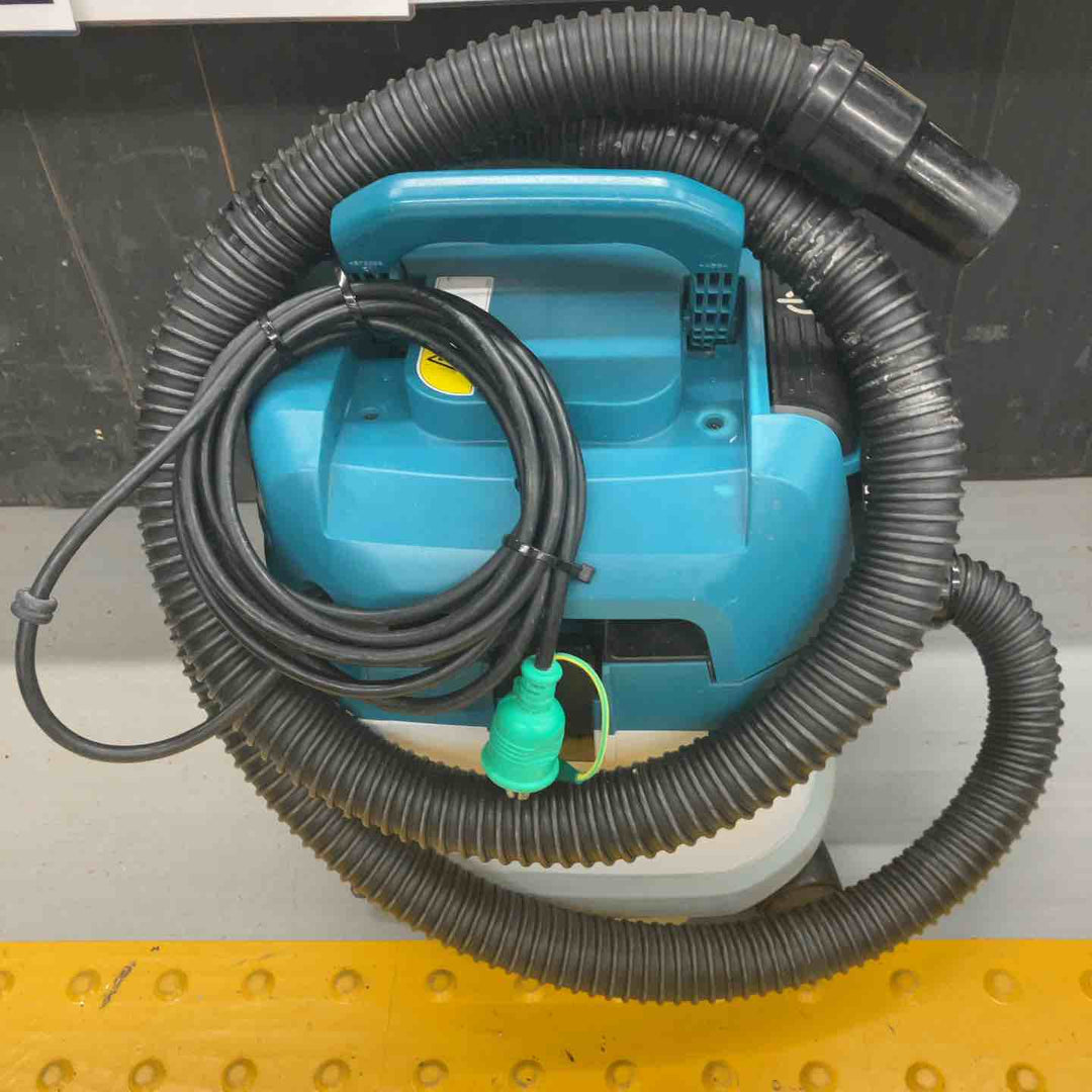 ★マキタ(makita) 集じん機 乾湿両用 VC1520【戸田店】