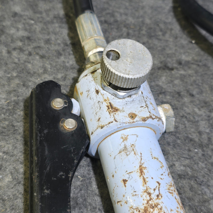 【中古品】亀倉 手動油圧式パイプ断水機 SS-30【桶川店】