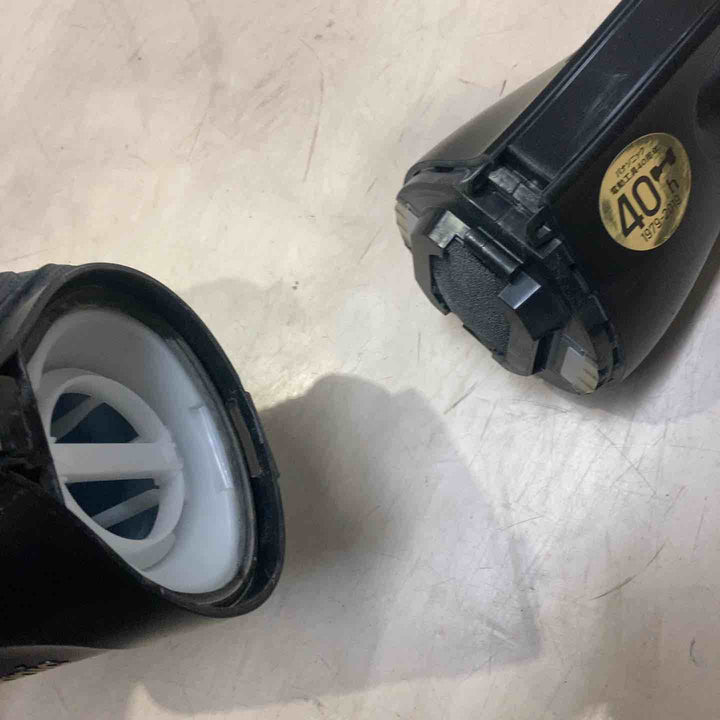 ケース有り◇パナソニック(Panasonic) コードレススティッククリーナー ブラック 本体のみ EZ37A3-B【町田店】