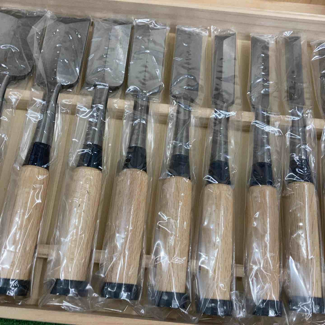 厚鑿 総磨 シノギ 白樫柄 10本組 【桶川店】