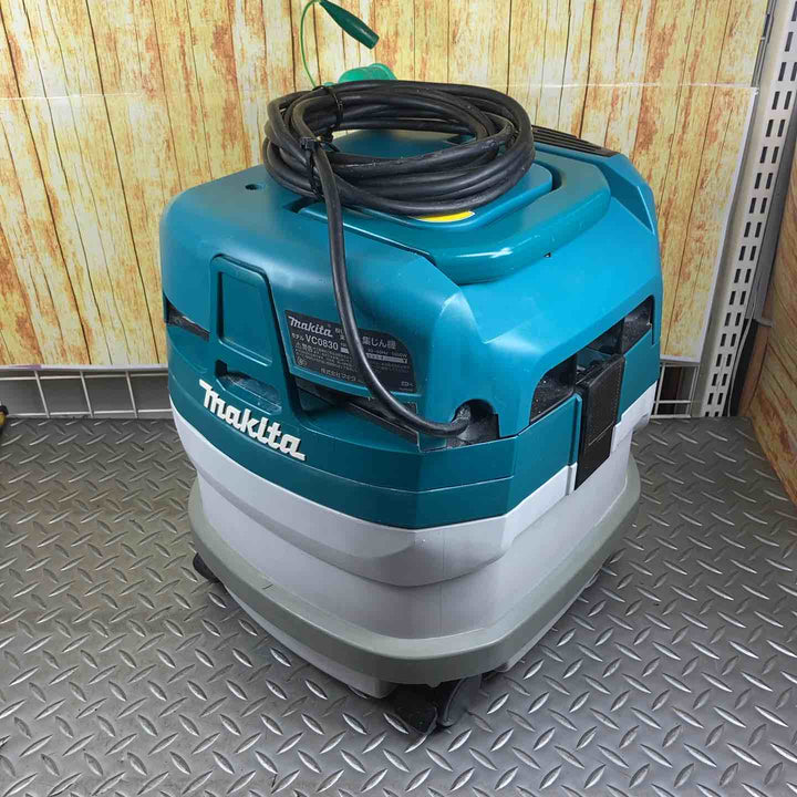 ★マキタ(makita) 集じん機 乾式 VC0830【川崎店】