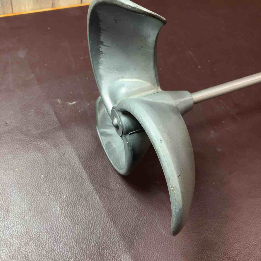 【中古品】★マキタ(makita) コードレスかくはん機 UT130DZ【東大和店】