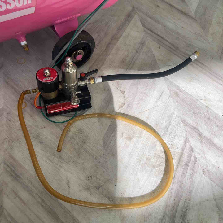 【店頭受取り限定】アネスト岩田 レシプロコンプレッサ Y-22/L22P-10 -S13【越谷店】